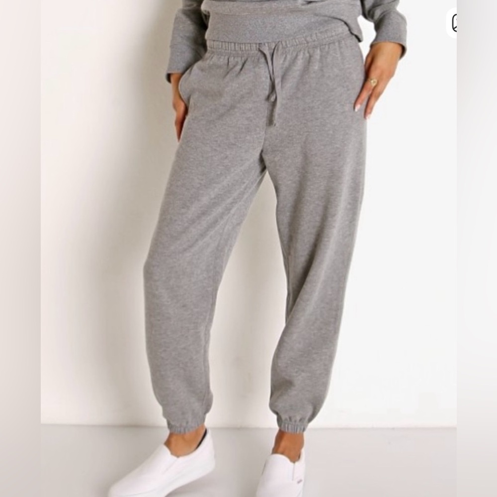 RICHER POORER Recycled Fleece Jogger Sweatpants in Heather Grey size Medium